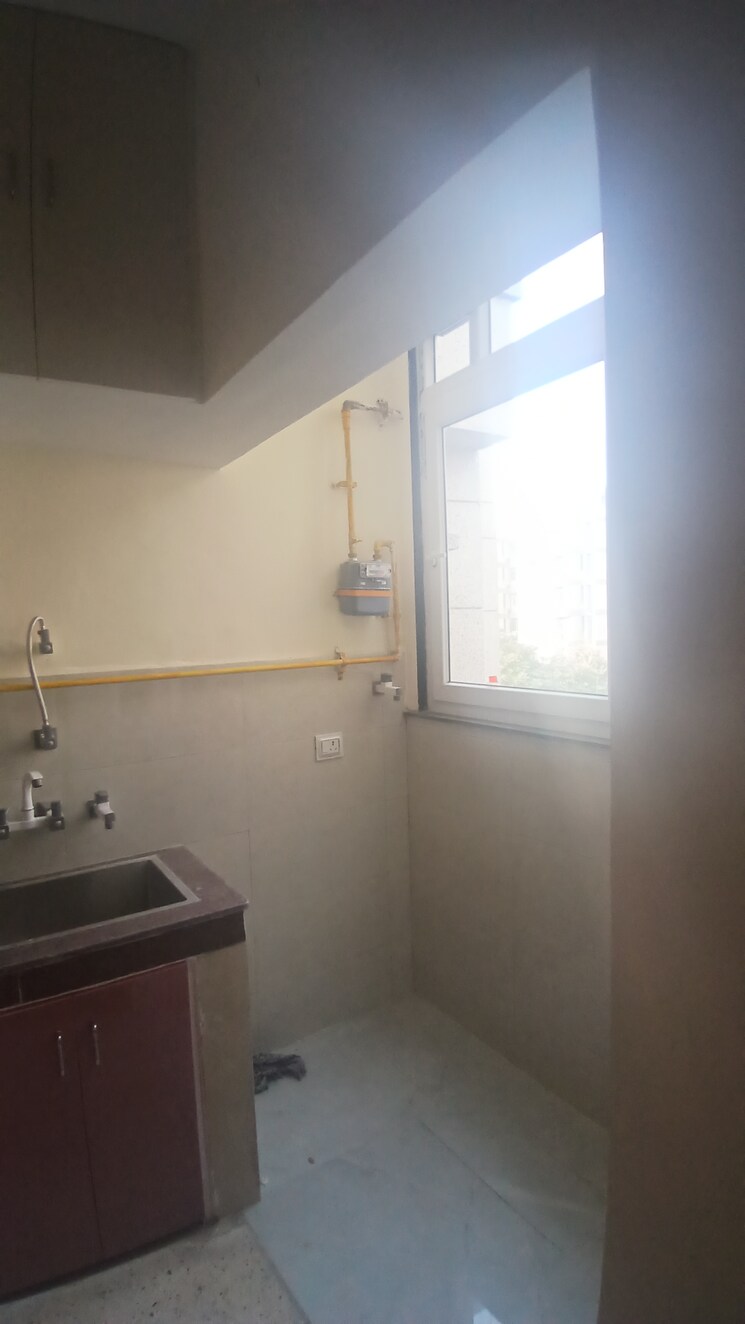 Bathroom, srijan-apartments 2 Bedroom 1100 Sq.Ft. Apartment In Sector 62 Noida 9617142