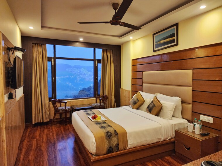 Bedroom, sector 104 2 Bedroom 1050 Sq.Ft. Builder Floor In Sector 104 Noida 9617151