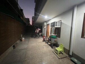 Balcony in 2 BHK Builder Floor at Sector 21 – for Rent