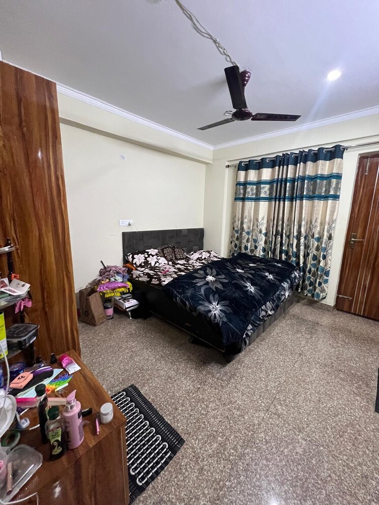 Living Room, sector 21 2 Bedroom 200 Sq.Yd. Builder Floor In Sector 21 Gurgaon 9617146