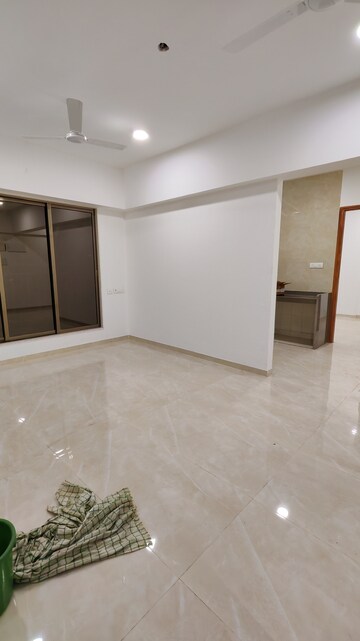 1 BHK Apartment For Rent in Bhoomi Samarth, Goregaon East