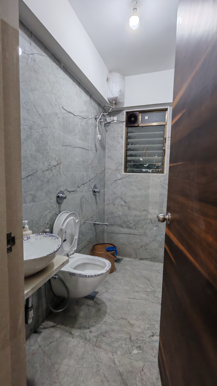 Bathroom, bhoomi-samarth 1 Bedroom 340 Sq.Ft. Apartment In Goregaon East Mumbai 9617167