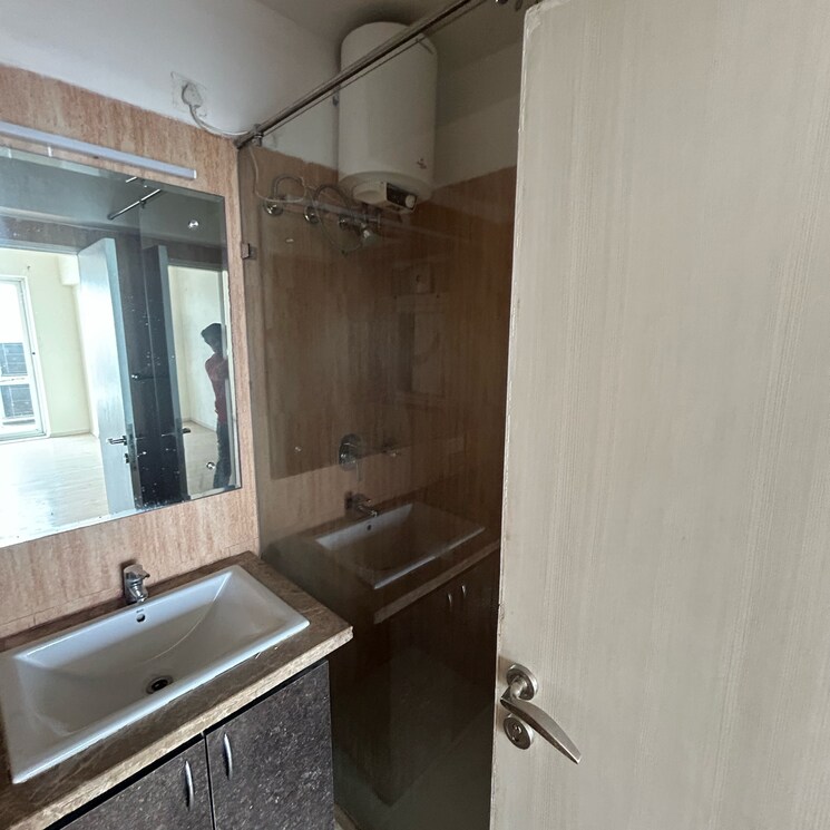 Kitchen, dlf-the-skycourt 3 Bedroom 1931 Sq.Ft. Apartment In Nawada Fatehpur Gurgaon 9617252