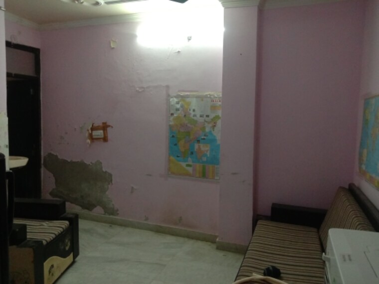 Living Room, dwarka mor 1 Bedroom 405 Sq.Ft. Builder Floor In Dwarka Mor Delhi 9617174