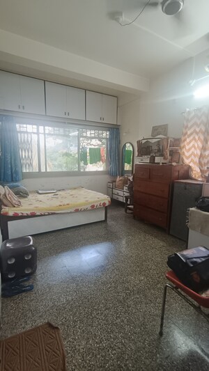 Master Bedroom in 2 BHK Builder Floor at Ankur Park, Mukund Nagar – for Sale