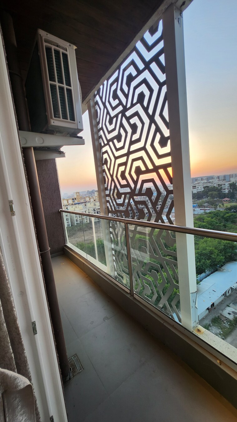 Balcony, yashcon-neon 1 Bedroom 560 Sq.Ft. Apartment In Viman Nagar Pune 9617200