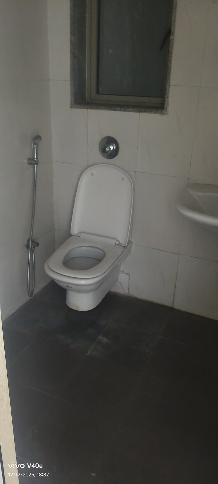 Bathroom, lodha-casa-rio 2 Bedroom 698 Sq.Ft. Apartment In Dombivli East Thane 9617369