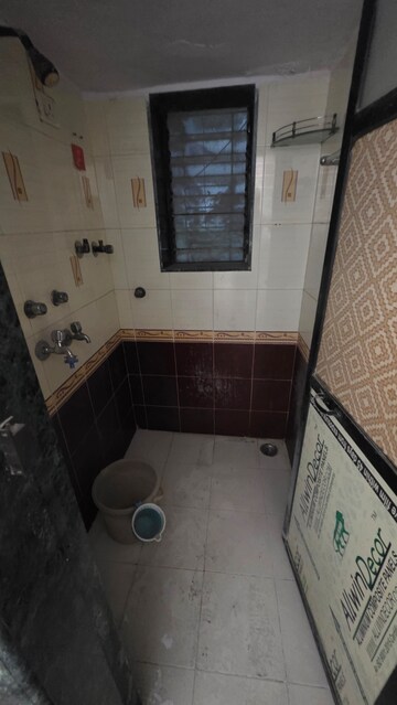Attached Bathroom in 1 BHK Apartment at Vrindavan Society Thane West, Vrindavan Society – for Sale