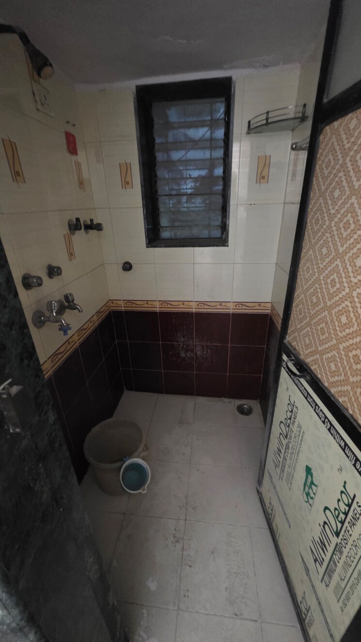Attached Bathroom, vrindavan-society-thane-west 1 Bedroom 510 Sq.Ft. Apartment In Vrindavan Society Thane 9617208