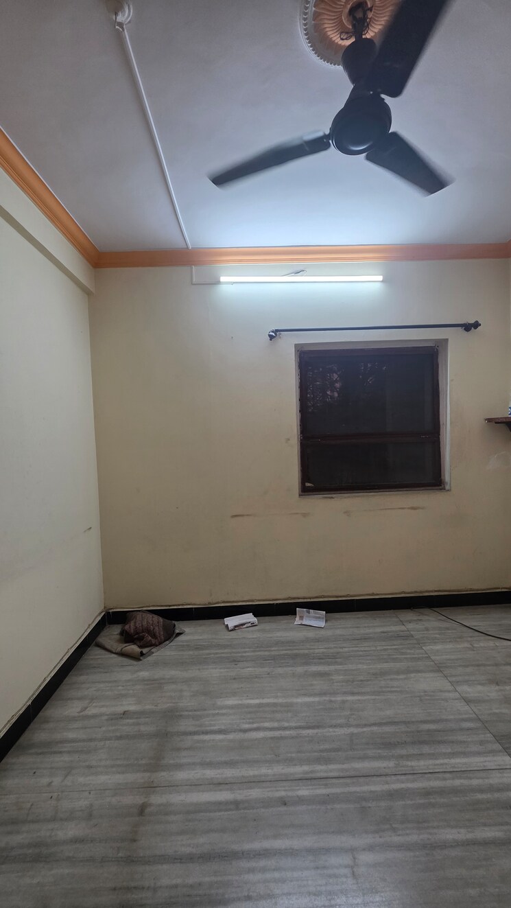 Room, vrindavan-chs-thane-west 1 Bedroom 500 Sq.Ft. Apartment In Vrindavan Society Thane 9617215