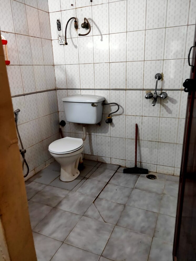 Bathroom, windsor-and-nova-society 2 Bedroom 1000 Sq.Ft. Apartment In Ahinsa Khand 2 Ghaziabad 9617214
