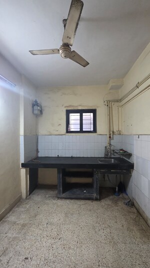 Room in 1 BHK Apartment at Shirish Apartment, Vasant Vihar – for Sale