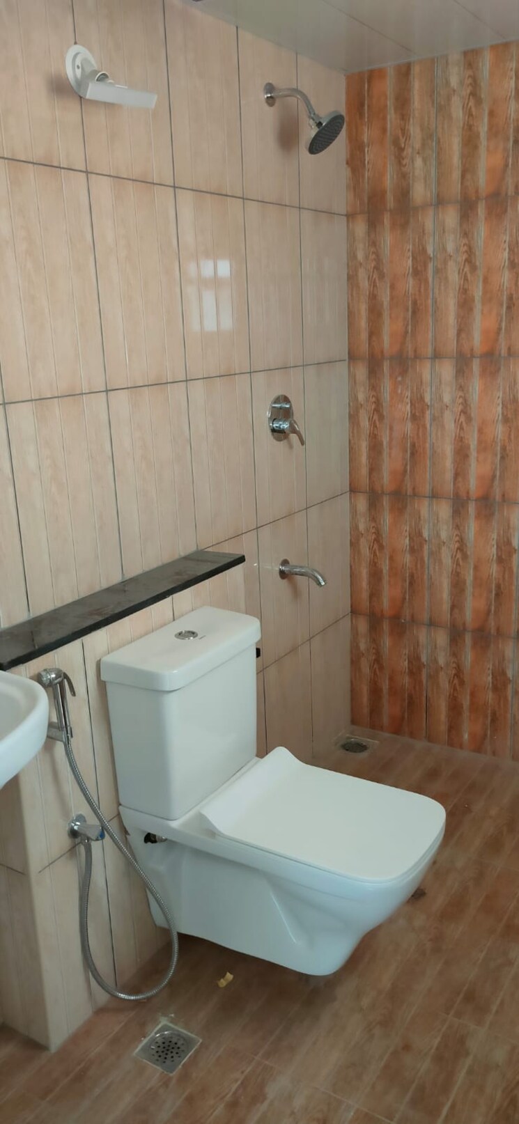 Bathroom, prestige-finsbury-park-hyde 2 Bedroom 977 Sq.Ft. Apartment In Bagaluru Bangalore 9617217