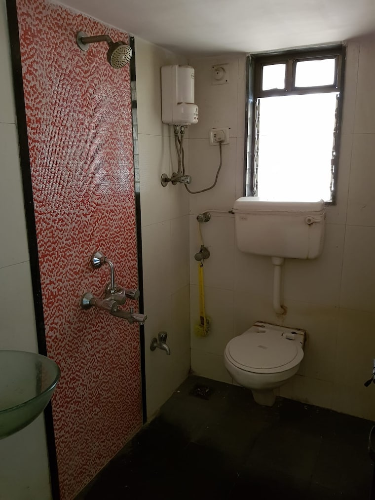 Bathroom, real-homes-vasai 2 Bedroom 1000 Sq.Ft. Apartment In Vasai East Palghar 9617227