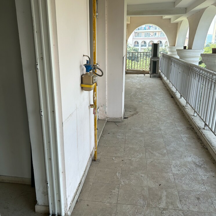 Balcony, dlf-the-skycourt 3 Bedroom 1931 Sq.Ft. Apartment In Nawada Fatehpur Gurgaon 9617259