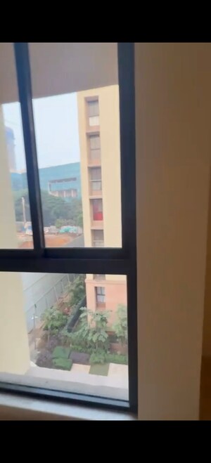 Room in 2 BHK Apartment at Lodha Sterling, Kolshet Road – for Sale