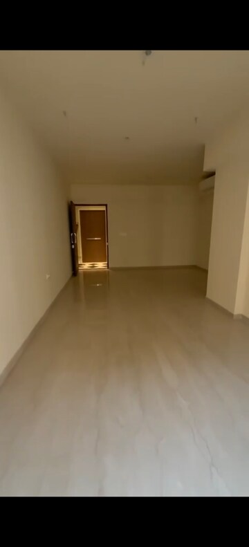 Room in 2 BHK Apartment at Lodha Sterling, Kolshet Road – for Sale