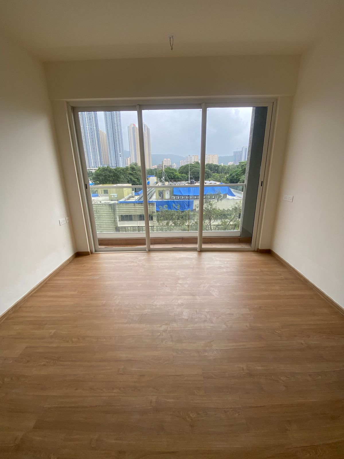 2 BHK Apartment For Sale in Indiabulls One Indiabulls