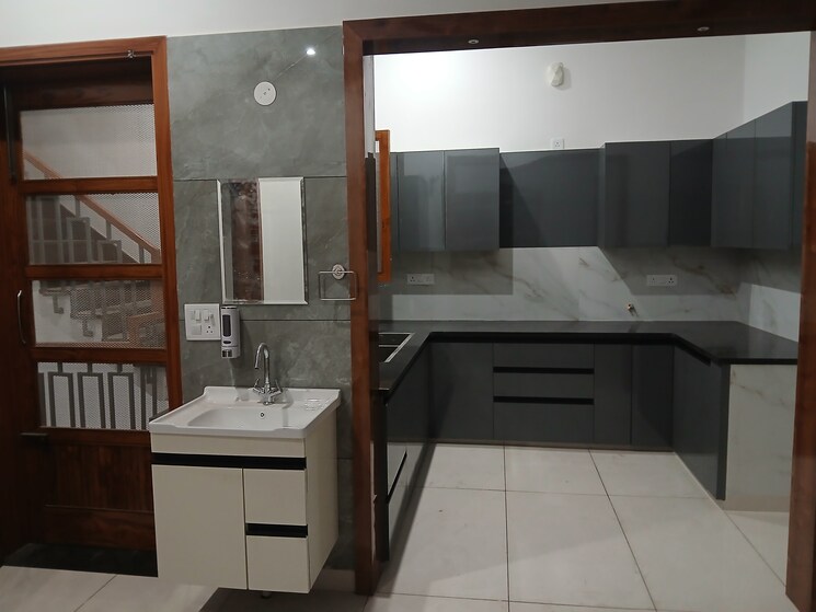 Kitchen, sector 15 2 Bedroom 160 Sq.Yd. Builder Floor In Sector 15 Hisar 9617298