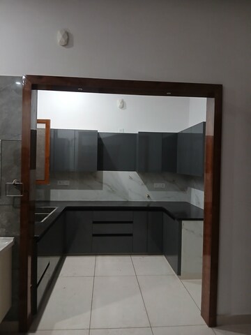 2 BHK Builder Floor For Rent in Sector 15