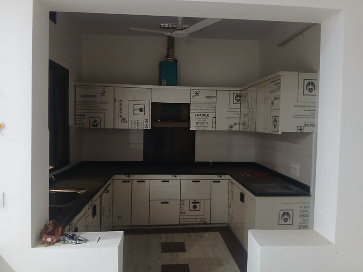 Kitchen, sector 15 4 Bedroom 500 Sq.Yd. Builder Floor In Sector 15 Hisar 9617300