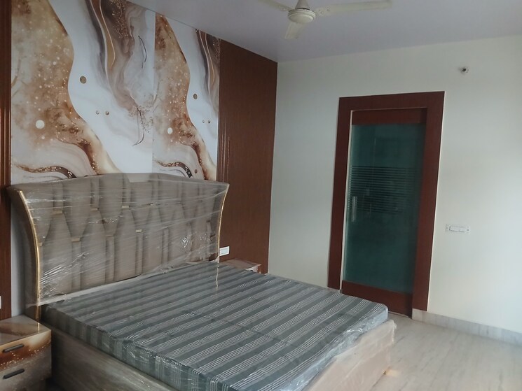Bedroom, sector 15 4 Bedroom 500 Sq.Yd. Builder Floor In Sector 15 Hisar 9617300