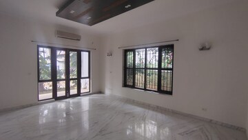 Room in 3.5 BHK Villa at Prestige Bougainvillea, Whitefield – for Rent