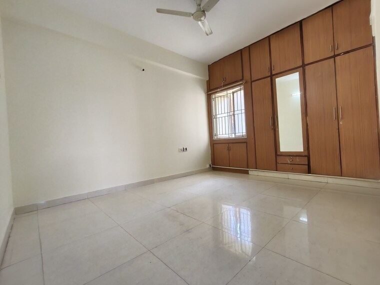 Room, kodihalli 3 Bedroom 1750 Sq.Ft. Apartment In Kodihalli Bangalore 9617310