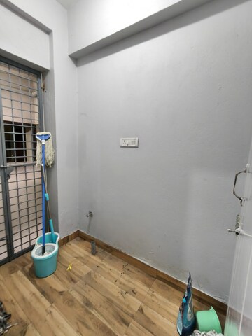 Bathroom in 1 BHK Builder Floor at Jeevan Bima Nagar – for Rent