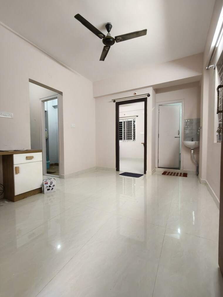 Room, jeevan bima nagar 1 Bedroom 580 Sq.Ft. Builder Floor In Jeevan Bima Nagar Bangalore 9617315