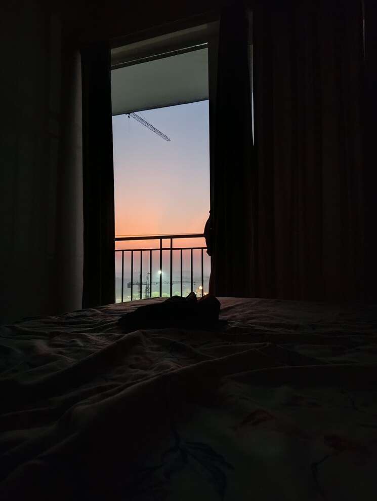 Room, presithum-1 3 Bedroom 1615 Sq.Ft. Apartment In Sector 25 Yamuna Expressway Greater Noida 9617331