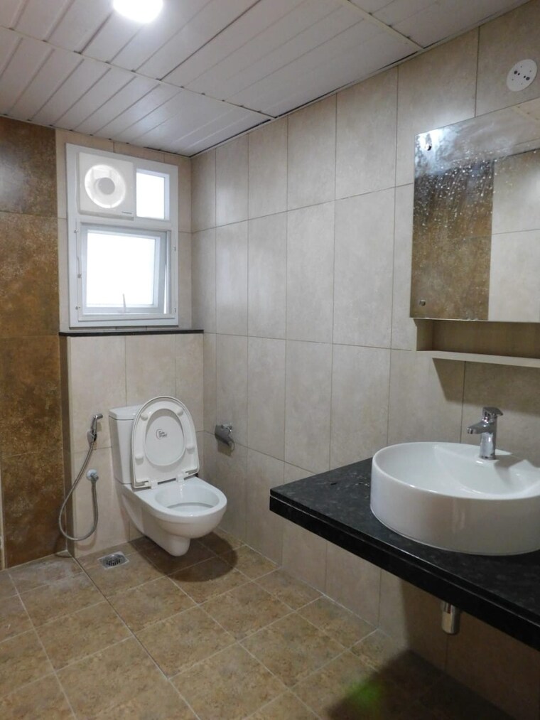 Bathroom, prestige-tranquil 3 Bedroom 1764 Sq.Ft. Apartment In Kokapet Hyderabad 9617341