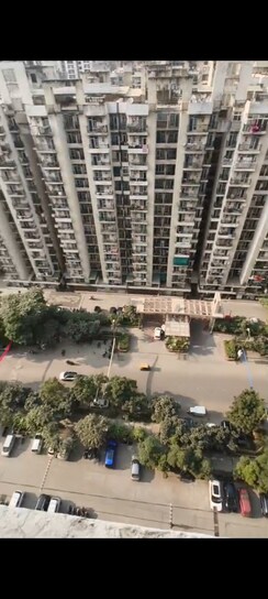 2.5 BHK Apartment For Sale in Gaur City 6th Avenue