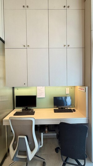 Furnished Amenities in  Shop at Sheth Vasant Oasis, Andheri East – for Sale