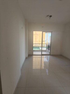 Room in 2 BHK Apartment at Godrej Nature Plus, Sohna Sector 33 – for Rent