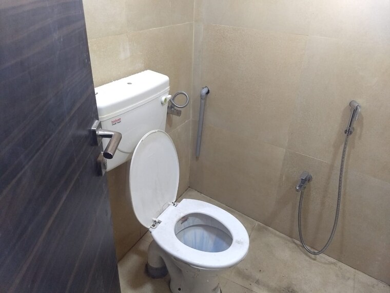 Washroom, citi-tower-belapur Commercial Office Space 1450 Sq.Ft. In Cbd Belapur Sector 15 Navi Mumbai 9617361