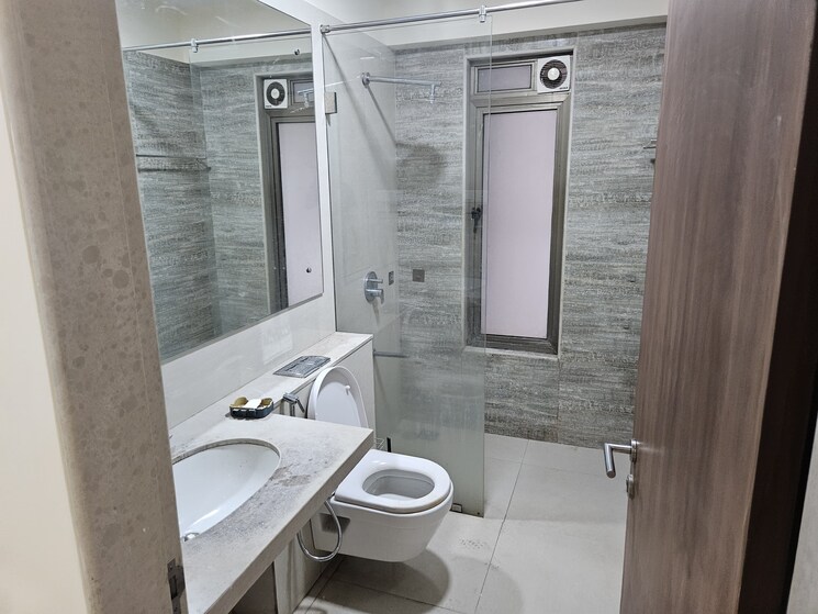 Bathroom, bhimjyani-verraton 3.5 Bedroom 1450 Sq.Ft. Apartment In Manpada Thane 9617368