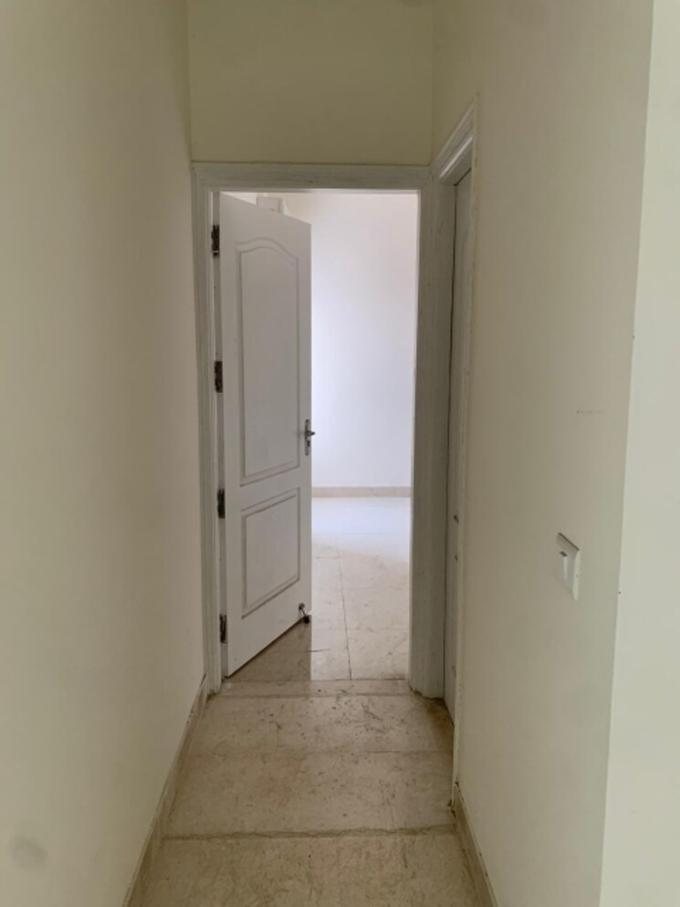 Other, ss-southend-floors 3 Bedroom 500 Sq.Ft. Apartment In South City 2 Gurgaon 9617384