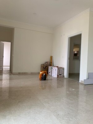 Room in 3 BHK Apartment at SS Southend Floors, South City 2 – for Rent