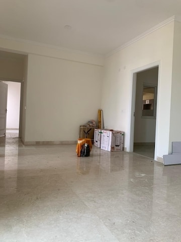 Room in 3 BHK Apartment at SS Southend Floors, South City 2 – for Rent