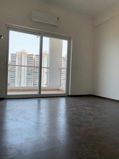 3 BHK + Pooja Room 500 Sq.Ft. Apartment in SS Southend Floors