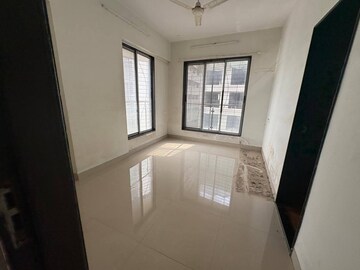 1 BHK Apartment For Rent in Abhishek Apartments Malad, Malad East