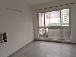Room in 3 BHK Apartment at Bestech Park View Spa, Sector 47 – for Rent