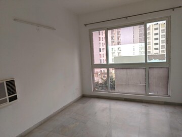 Room in 3 BHK Apartment at Bestech Park View Spa, Sector 47 – for Rent