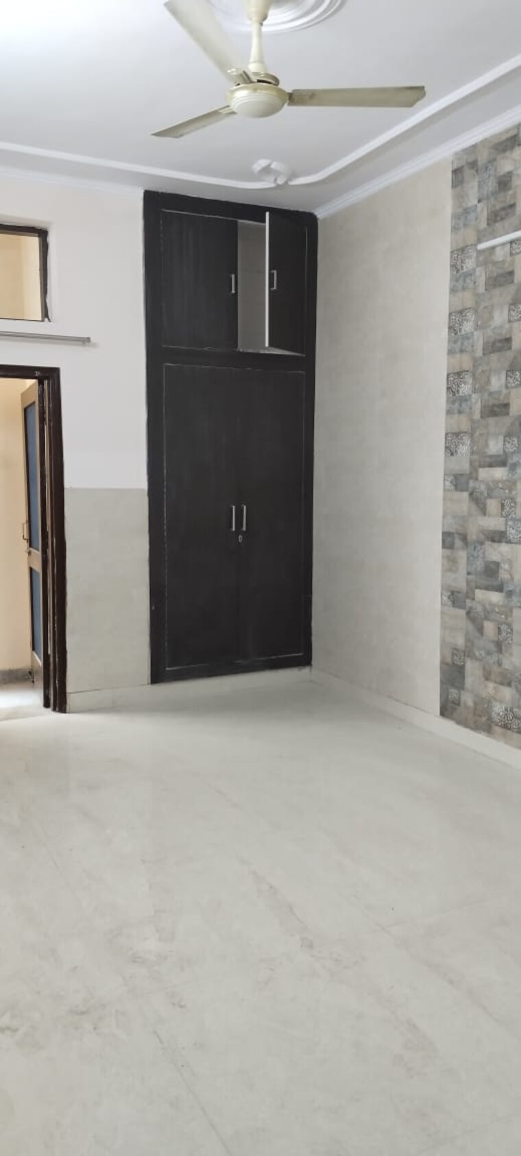 Room, sector 16 4 Bedroom 1250 Sq.Ft. Independent House In Sector 16 Faridabad 9617389