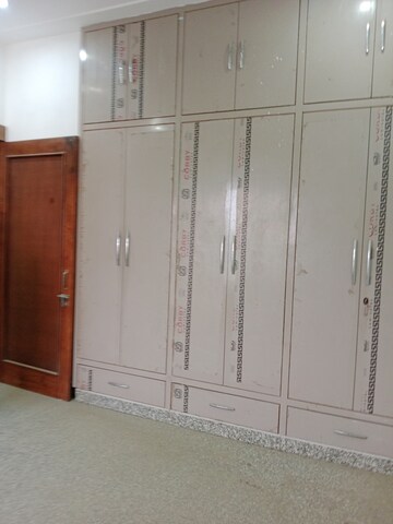 Building Lobby in 3 BHK Builder Floor at Sector 8 – for Rent