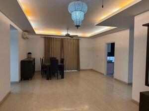Room in 3 BHK Apartment at Bestech Park View Spa, Sector 47 – for Sale