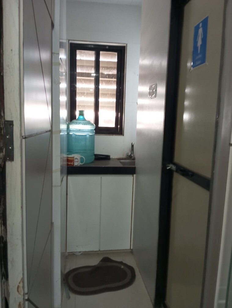 Other, real-tech-park Commercial Office Space 687 Sq.Ft. In Vashi Sector 30a Navi Mumbai 9617396