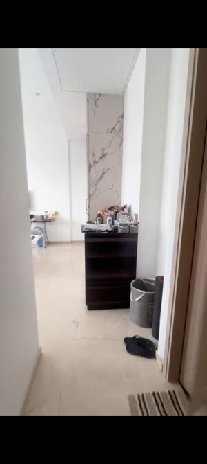 Room in 4 BHK Apartment at Rustomjee Crown, Prabhadevi – for Rent