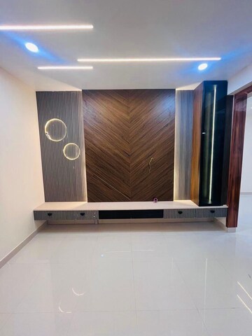 Room in 3 BHK Apartment at Greenmark Mayfair Apartments, Tellapur – for Rent